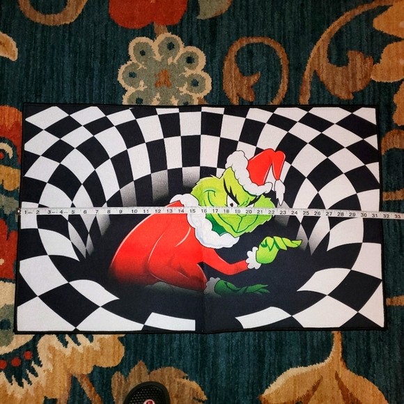 Grinch 3D visual illusion mat nonslip - Picture 2 of 7